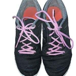 Men's new balance running shoes with mesh uppers and flexonic sole size 8